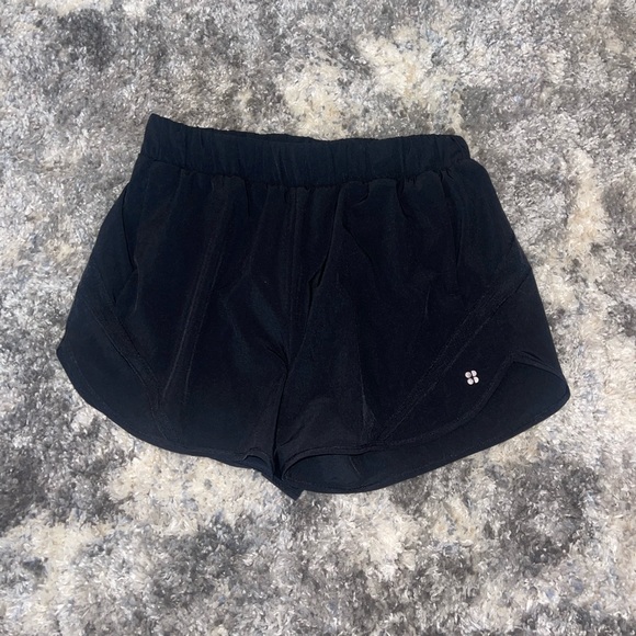 (Sweaty Betty) track and field 3.5 in short - Picture 4 of 7
